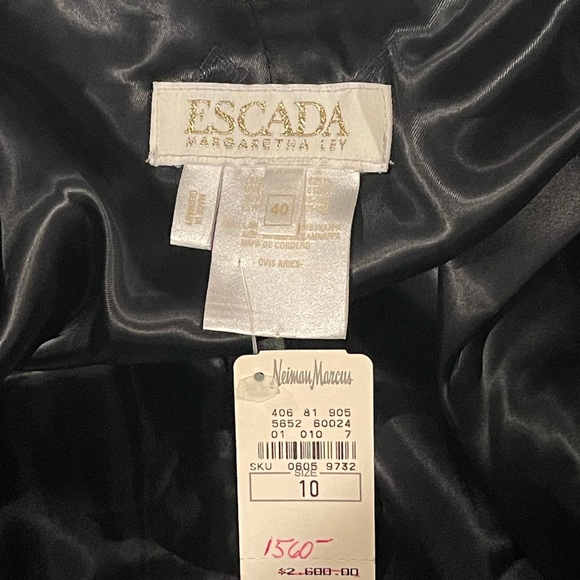 ESCADA NWT Rare Size 10/40 Paisley Embossed Lambskin Leather Two Piece Suit - Picture 11 of 17